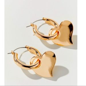 NWT UO Lux Heart Hoop Earrings
